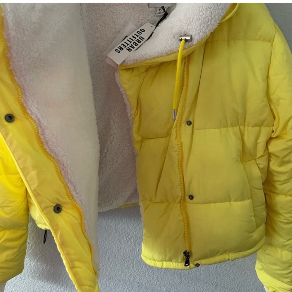 HOLD FOR MHOHN0512 URBAN OUTFITTERS SHERPA LINED PUFFER JACKET - Picture 9 of 13